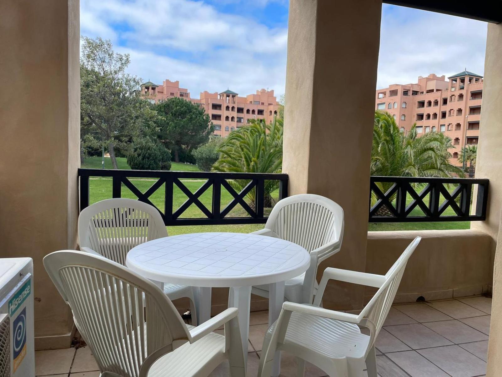 Vista Jardin En Urb. Jardines De Isla Canela. Apartment Isla Canela